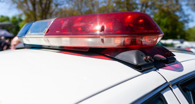 Swiss police collaborate to dismantle a major illegal gambling network, with an annual turnover of 20 million euros.