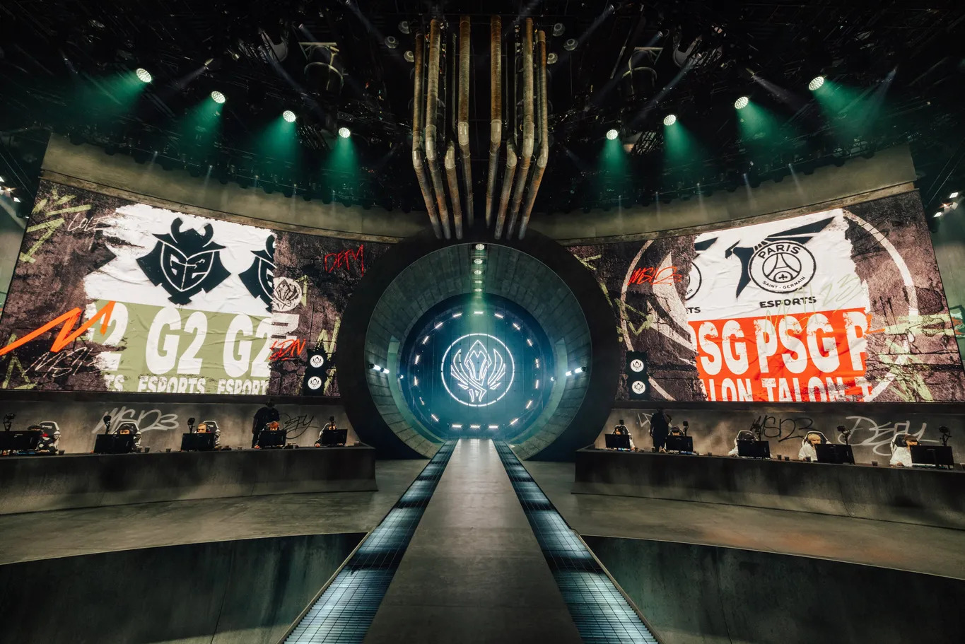 Riot Games Opens LOL and Valorant to Gambling Sponsorships: A Commercial Breakthrough or a Collapse of Values?