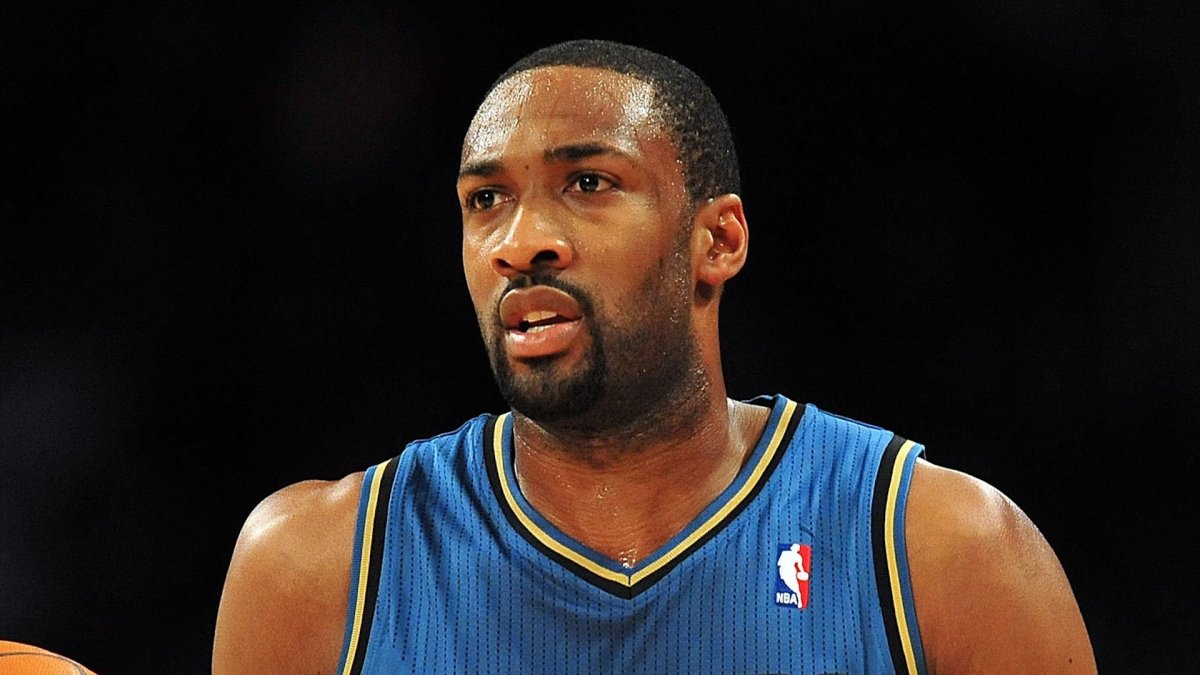前NBA球星阿里納斯（Gilbert Arenas）因涉嫌洛杉磯地下賭博案被捕，面臨聯邦指控