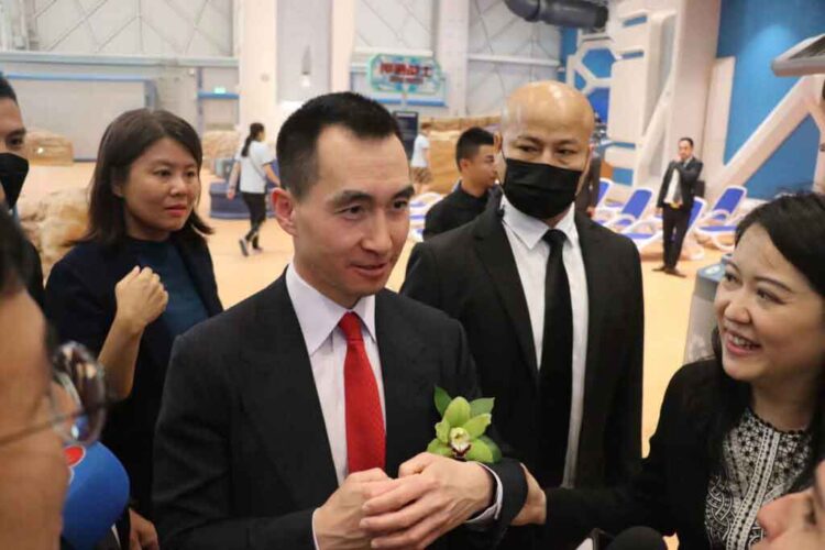 何猷龍主導“輕資產”戰略，新濠博亞尋求退出菲律賓市場