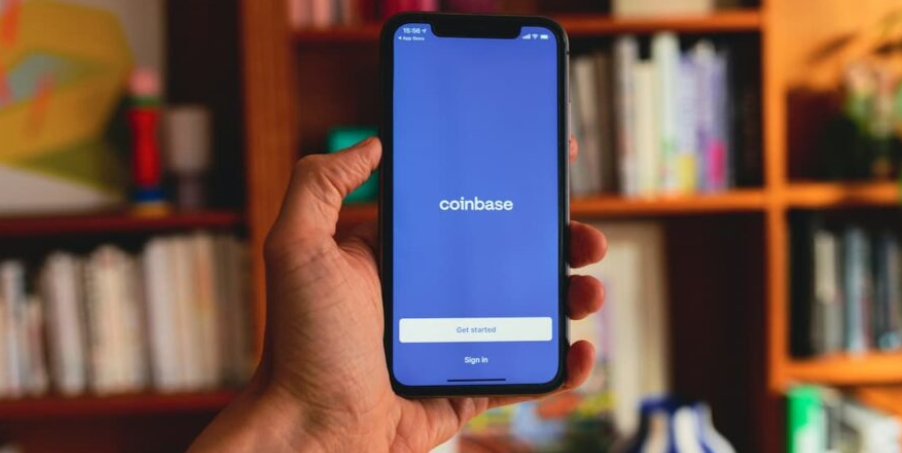 Coinbase豪赌预测市场,超级碗营销与监管诉讼齐飞