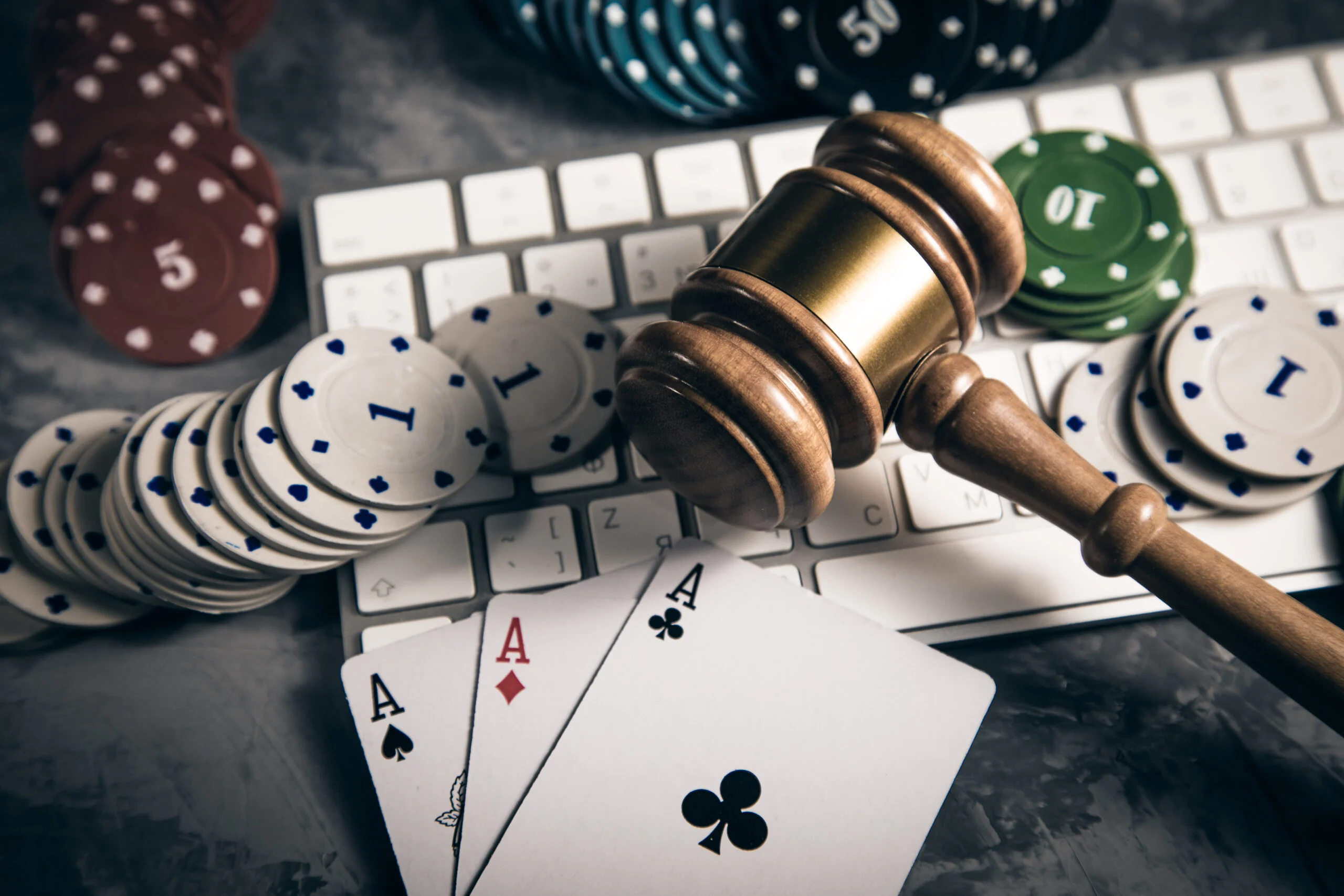 Brazil's Belo Horizonte proposes tax cuts for online gambling companies to attract investment and boost the economy.