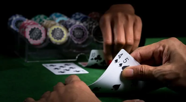 Why does online baccarat make people poorer? Thai commentator Tanakon deeply reveals the truth about gambling.