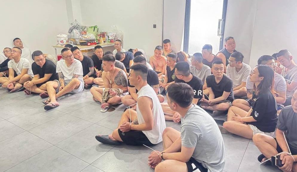 金边警方扫荡突查万景岗区与森速区电诈据点，过百名中国和台湾嫌犯落网