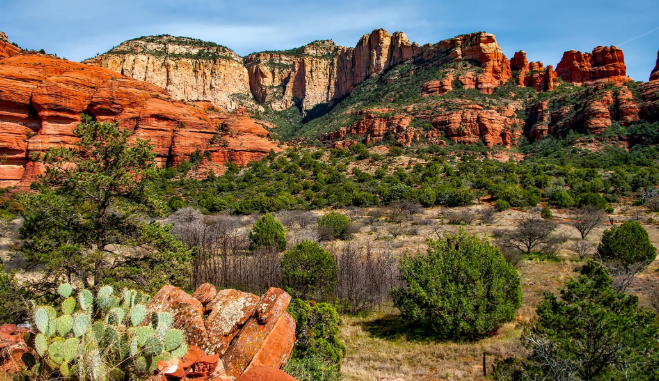 Arizona's sports betting revenue in September fell to a three-year low, while betting amounts increased by 16.3%.