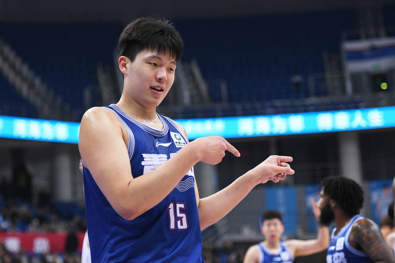 Chinese player Yang Hanshen was selected by the Trail Blazers as the 16th pick: NBA Draft and popular betting odds revealed.