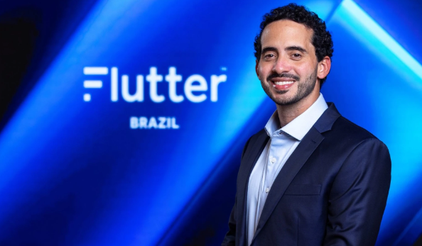 Flutter Brazil undergoes executive reshuffle: Former CEO Stuart transitions to Chairman, Monte takes over to start a new chapter.