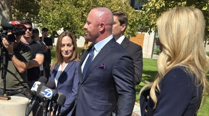 Matt Bower, an illegal horse betting operator in the U.S., begins his sentence for involvement in the Yiping Yuan gambling debt case, receiving a one-year imprisonment.