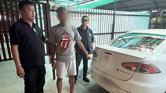 Lao counterfeit money smuggled into Thailand enters the gambling black market, Bangkok police raid seizes $2300 million baht worth of fake US dollars.