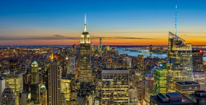 New developments in the competition for New York casino licenses: two proposals approved by the community committee.