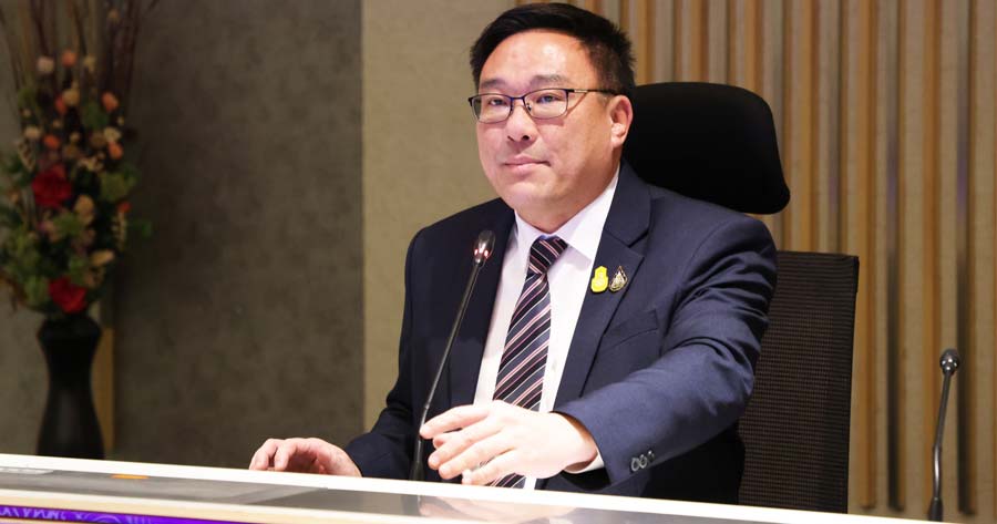 Thailand's Deputy Finance Minister Chulaphan Amornvivat is pushing for the legislation of an "entertainment complex," aiming to position Thailand among the top three global gambling hubs.