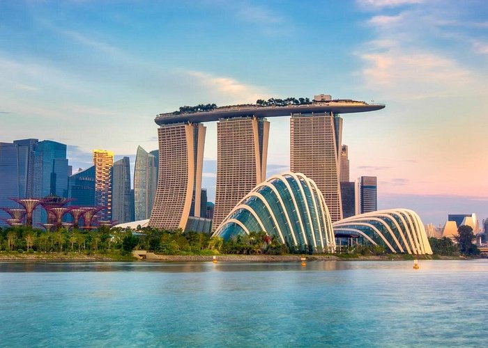 Singapore's Marina Bay Sands launches an $8 billion expansion plan to create the world's most luxurious gambling resort.