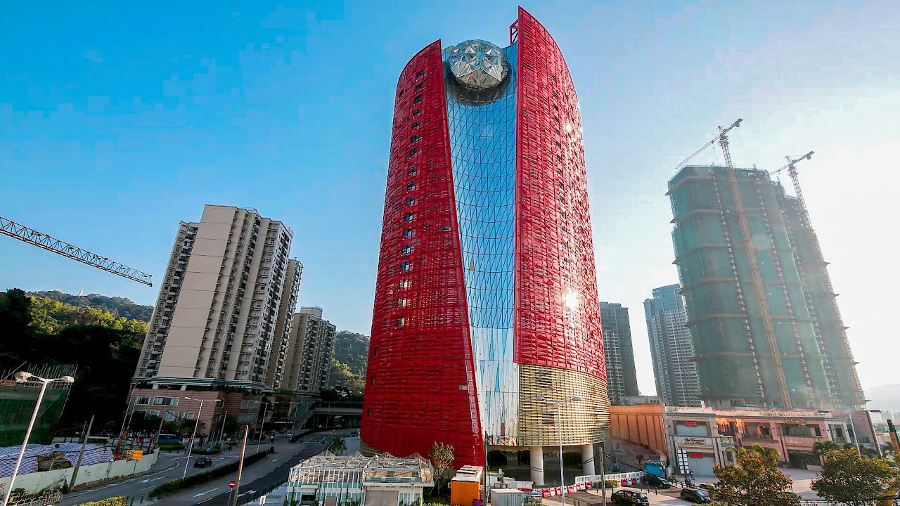 Has the dream of a luxurious unfinished past been restarted? The 13th Hotel in Macau is about to complete the handover, with the new buyer planning to spend 300 million on renovations.