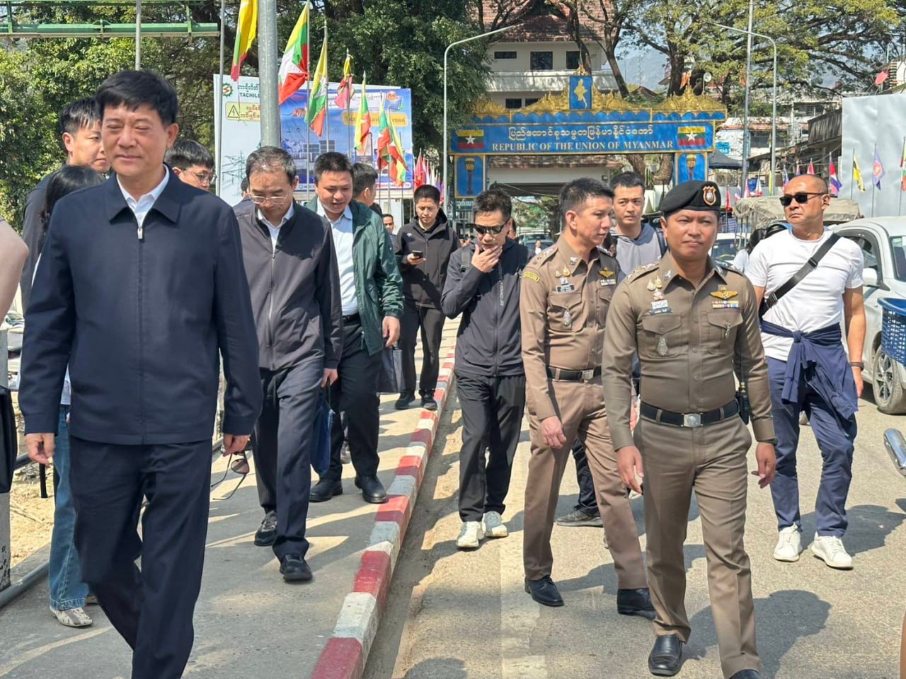 China's top officials make a sudden visit to the Thai-Myanmar border, an imminent upgrade in crackdown on telecom fraud.